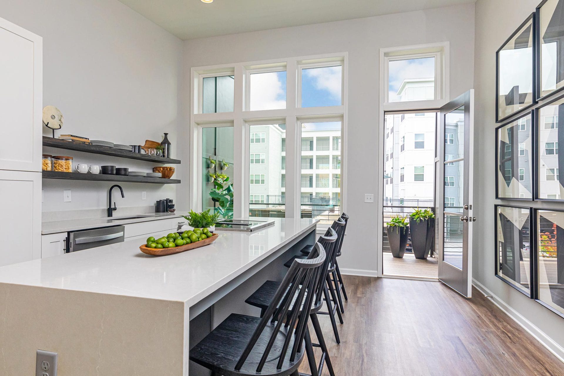 Step Inside a Sophisticated Modern Townhomeimage_block-block_0e29b6c5c86cc1675ff6fe89c18d2074