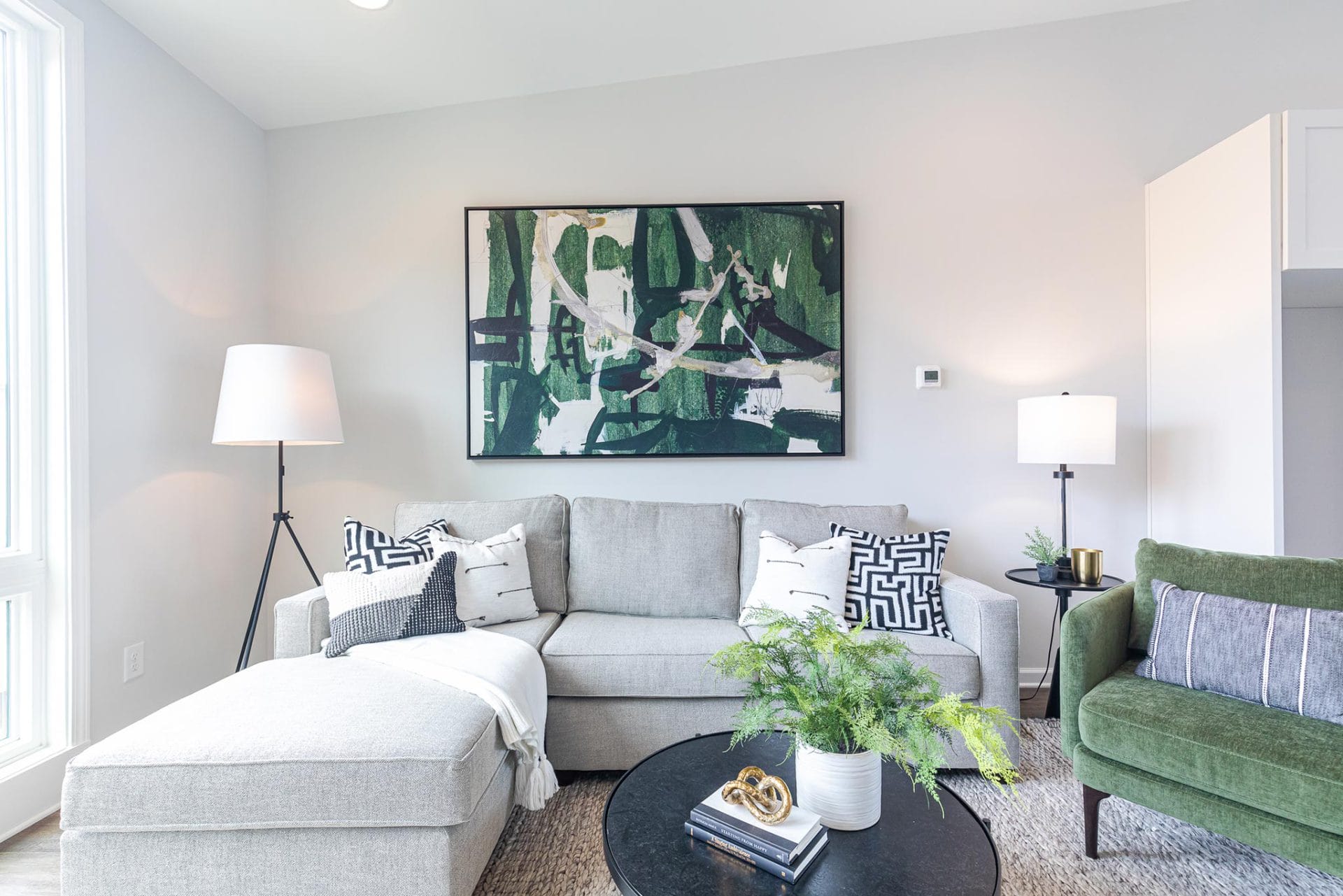 Step Inside a Sophisticated Modern Townhomeimage_block-block_bcd230e03295a879908cf9b0effcaf07