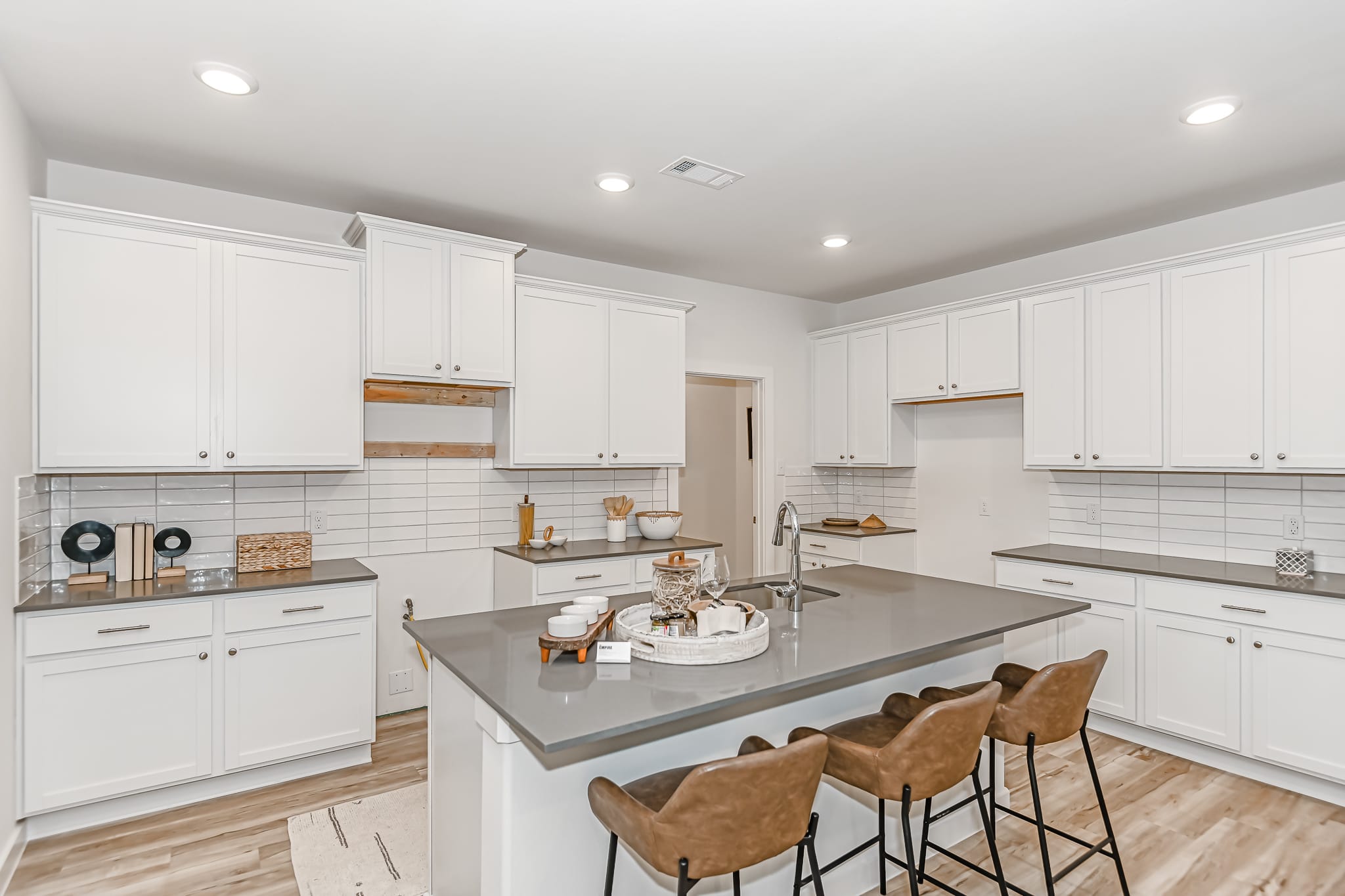 ComalAModel_Kitchen1_Dellrose_Jan24