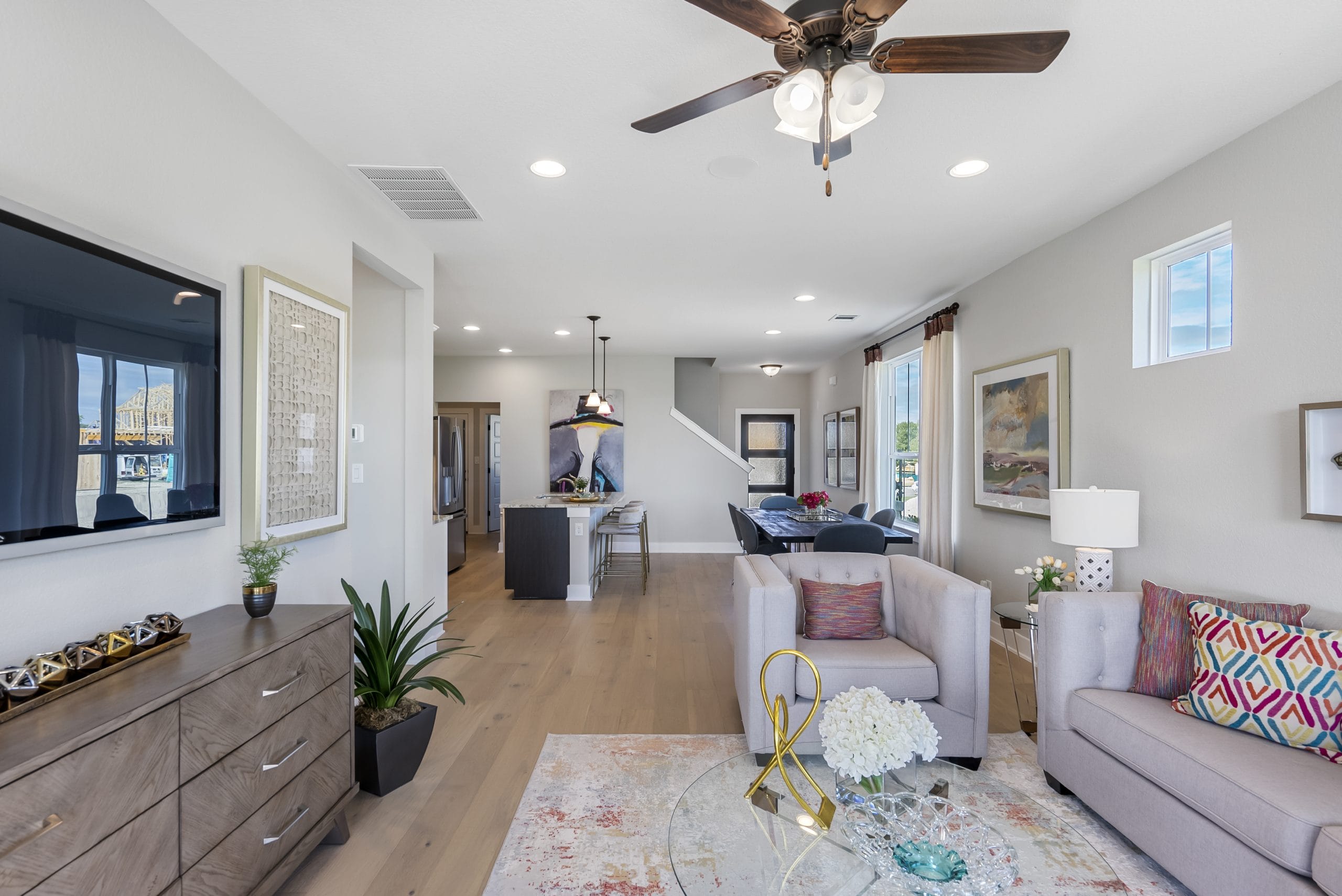 Edgewater-1594-Kitchen&Living2