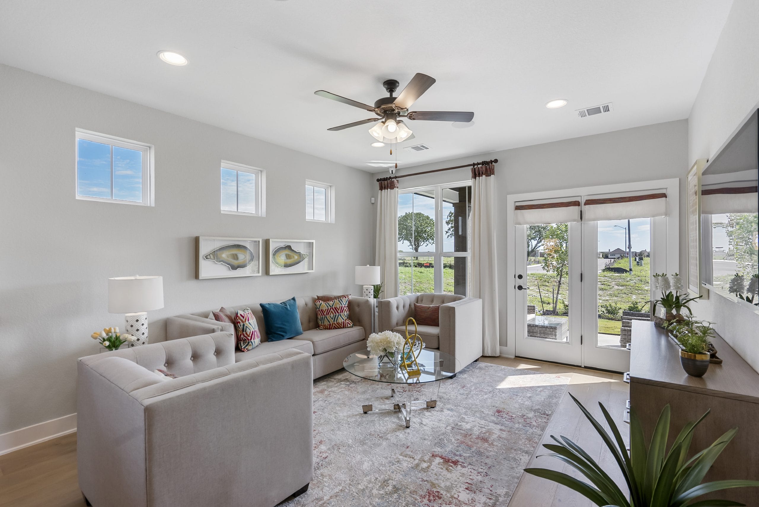 Edgewater-1594-Living