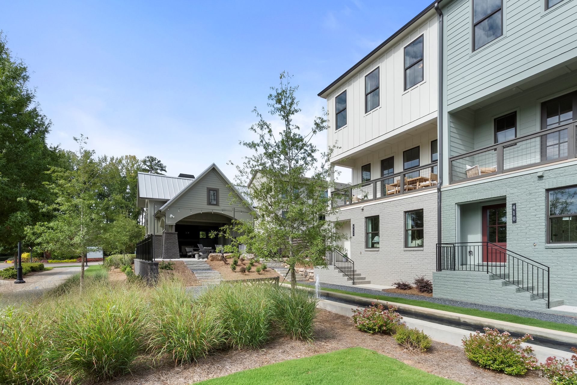 3-Argosy-Exterior-homes-courtyard